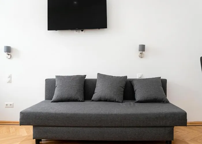 Apartamento Spacious 7br Near Hauptbahnhof