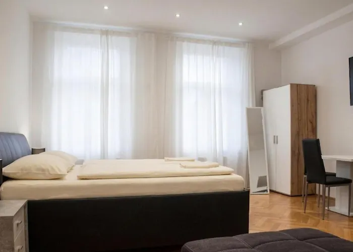 Apartamento Spacious 7br Near Hauptbahnhof