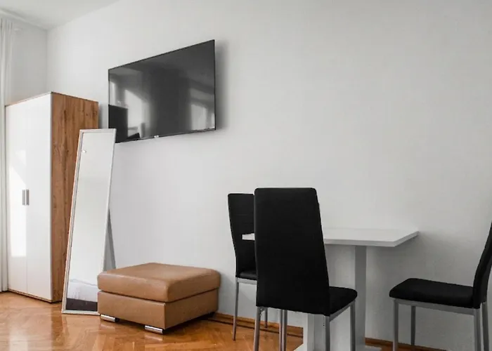 Spacious 7br Near Hauptbahnhof