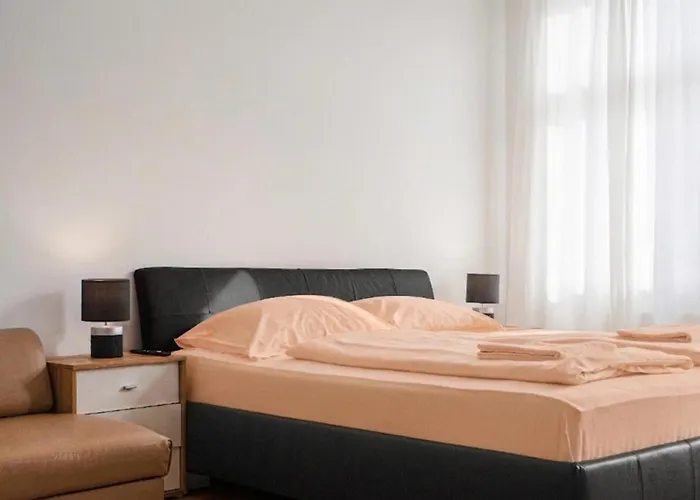 Spacious 7br Near Hauptbahnhof Apartamento Viena