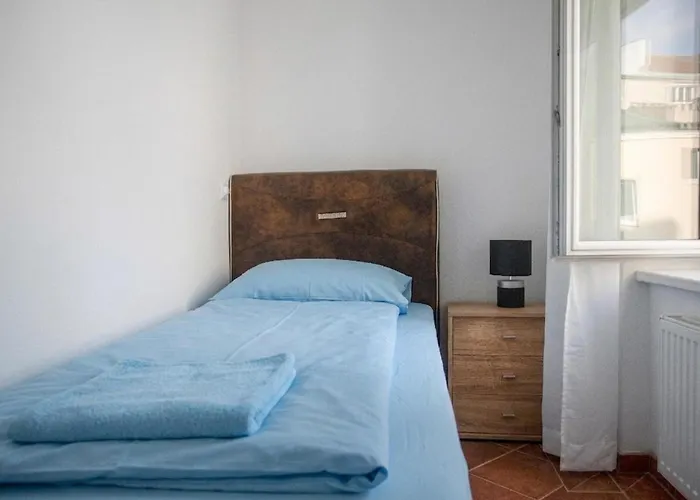 Apartamento Spacious 7br Near Hauptbahnhof Viena