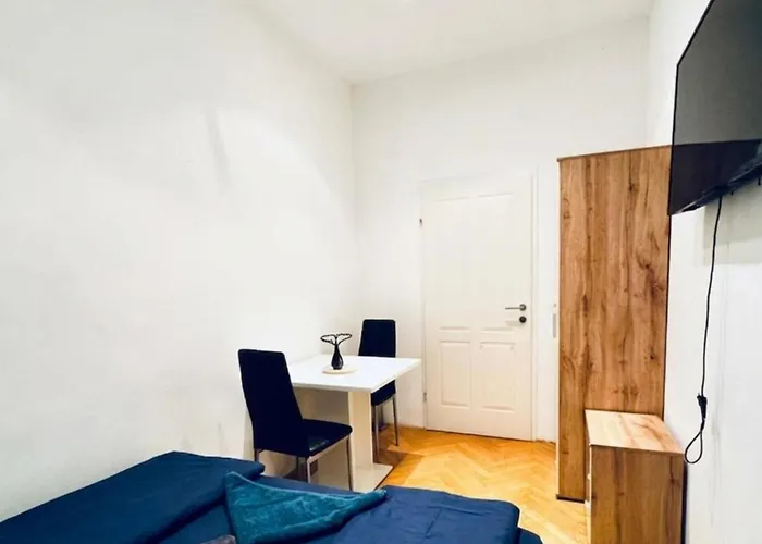 Spacious 7br Near Hauptbahnhof Apartamento *