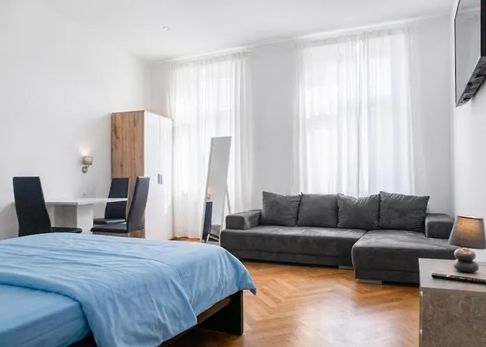 Spacious 7br Near Hauptbahnhof *