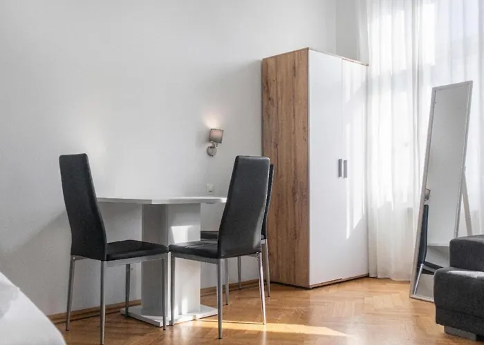 Spacious 7br Near Hauptbahnhof * Viena
