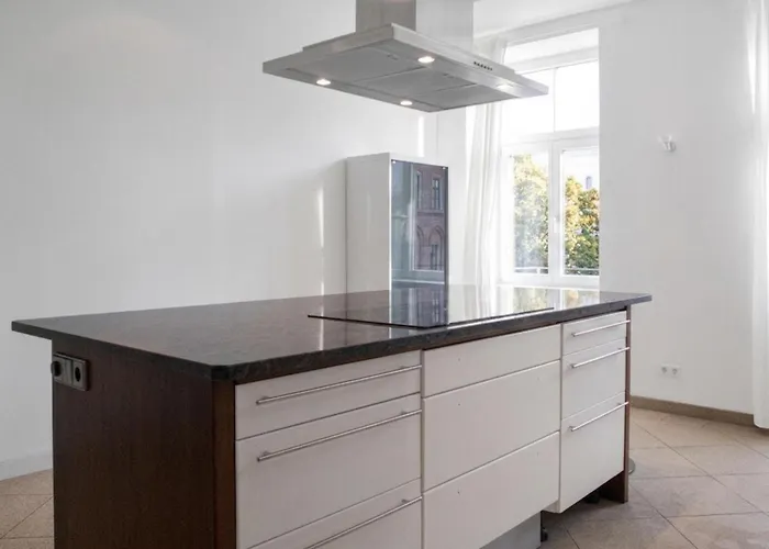 Apartamento Spacious 7br Near Hauptbahnhof