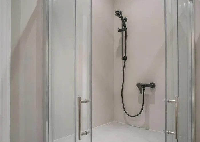 Spacious 7br Near Hauptbahnhof Apartamento Viena